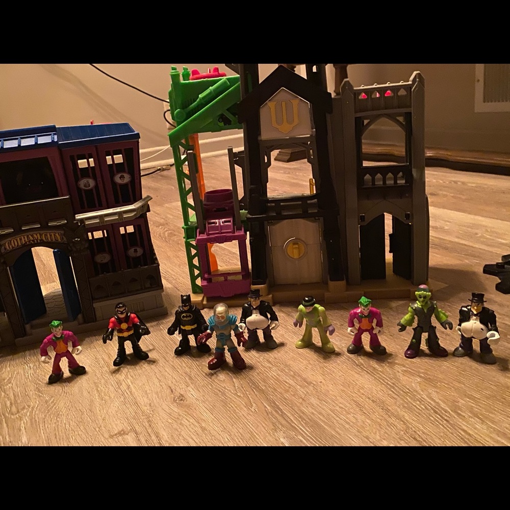 Toys - Picture 2 of 5